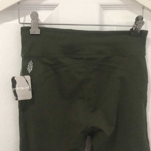 NWT FP MOVEMENT BIKER SHORTS - Picture 4 of 6